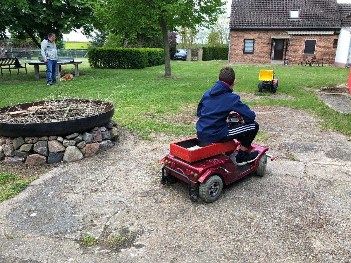 Ferienhaus Biene Wartin Bagian luar foto